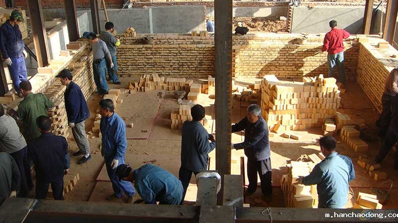 玻璃窑施工现场